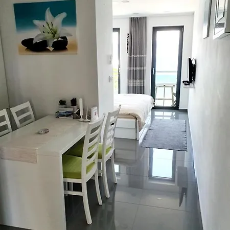 Apartment Toni *