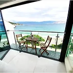 Toni Apartman *